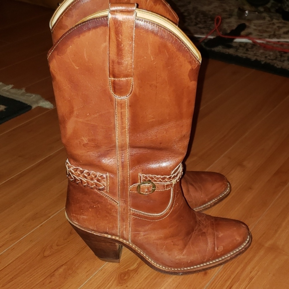 TOWN& COUNTRY LEATHER COWBOY BOOTS made in Brazil
